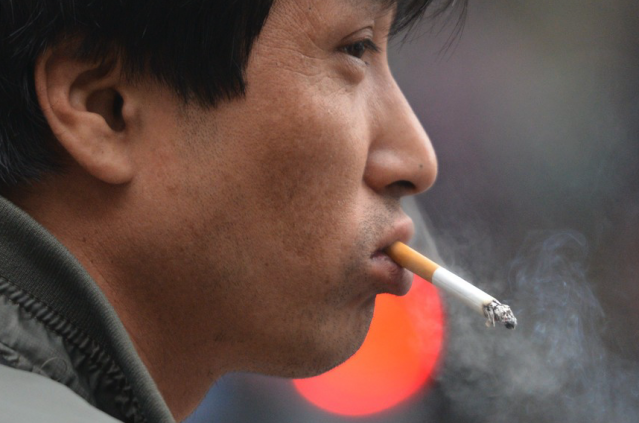 Industrie du tabac, ploom tech, Iqoos, cigarette électronique, asie et tabac