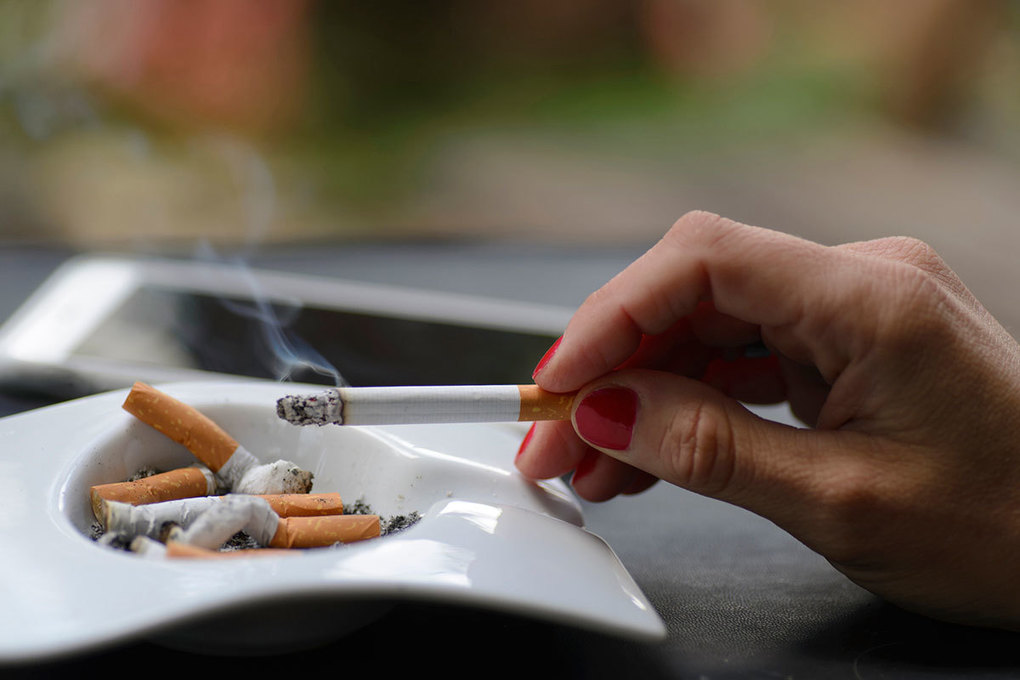 Third-hand smoke in furniture and clothes damages mouse organs