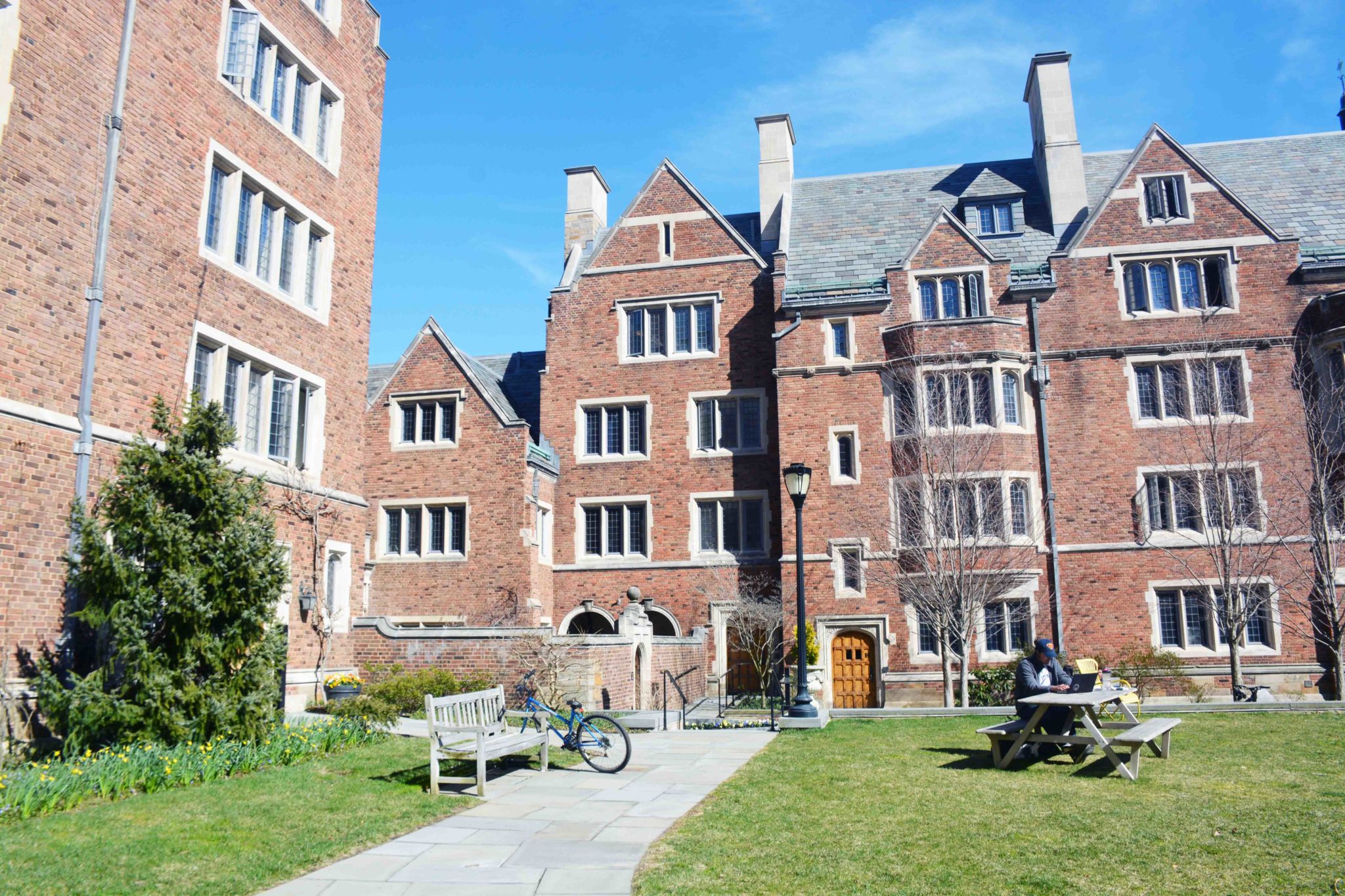 College courtyards go smoke-free